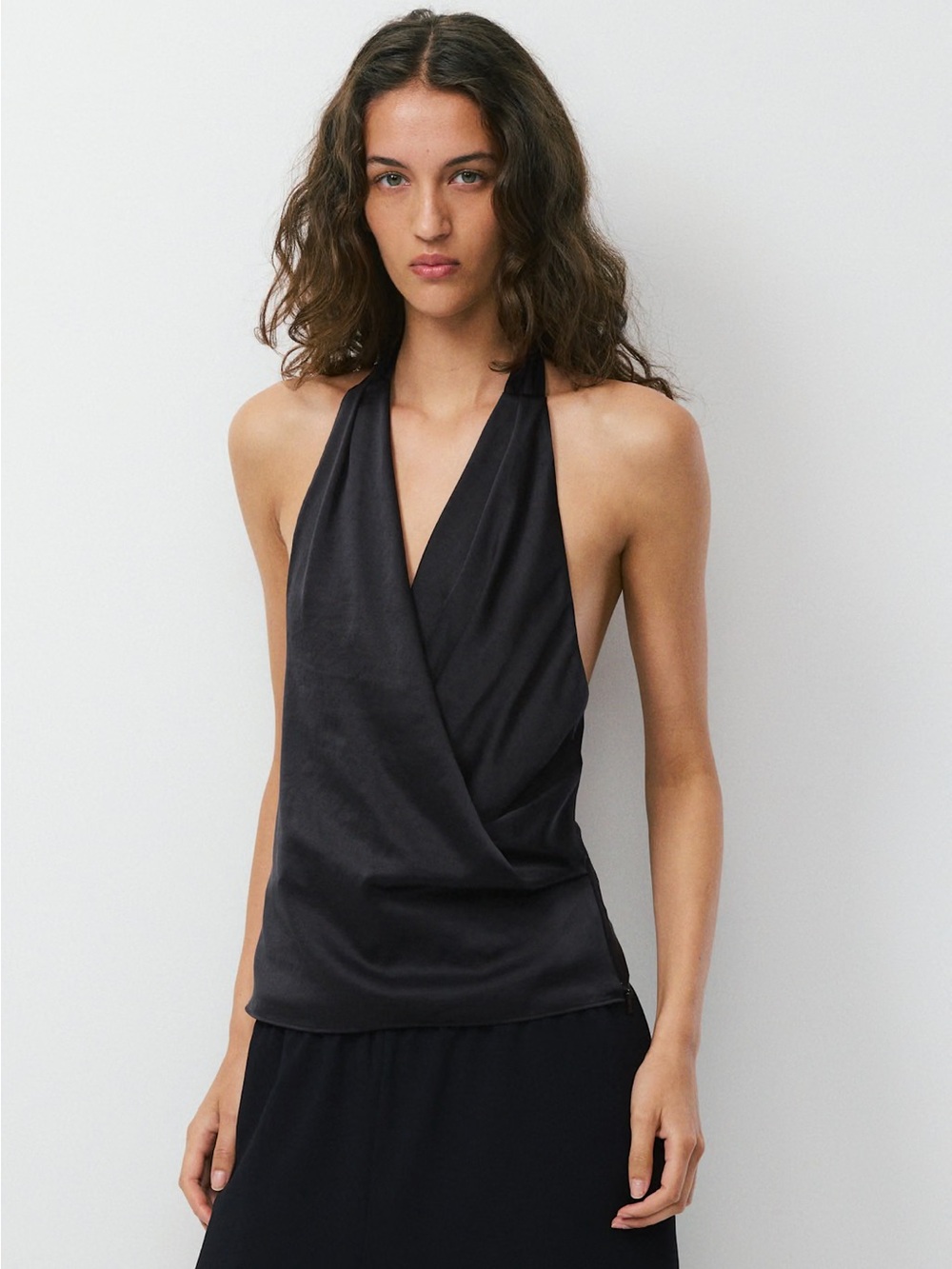 Aritzia Wilfred Martini Satin Sleek Black Halter Wrap Top Sz XL
